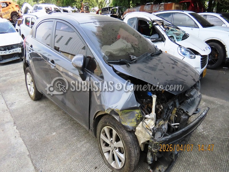 Salvamento Kia Rio ub ex - 2014 - 887 - Guarne